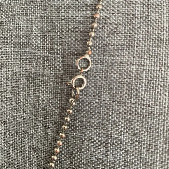 Serenity pendant with heart on beaded chain. - Picture 5 of 6